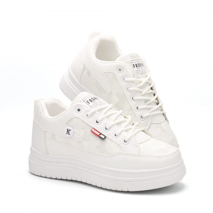 1677510670 white20sneakers20shoes11796 1 scaled