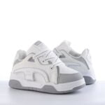 كوتش اوجي رمادي*ابيض : الأناقة والراحة في حذاء رياضي عصري