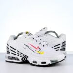 فيتنامي تي ان ابيض*اسود