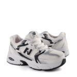 كوتشي حريمي ابيض